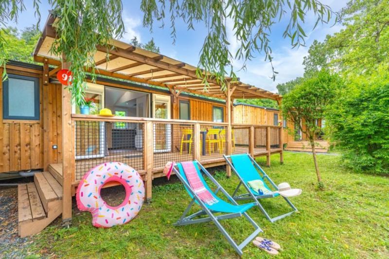 Le Camping Grand Cerf Hotell Gimouille Exteriör bild