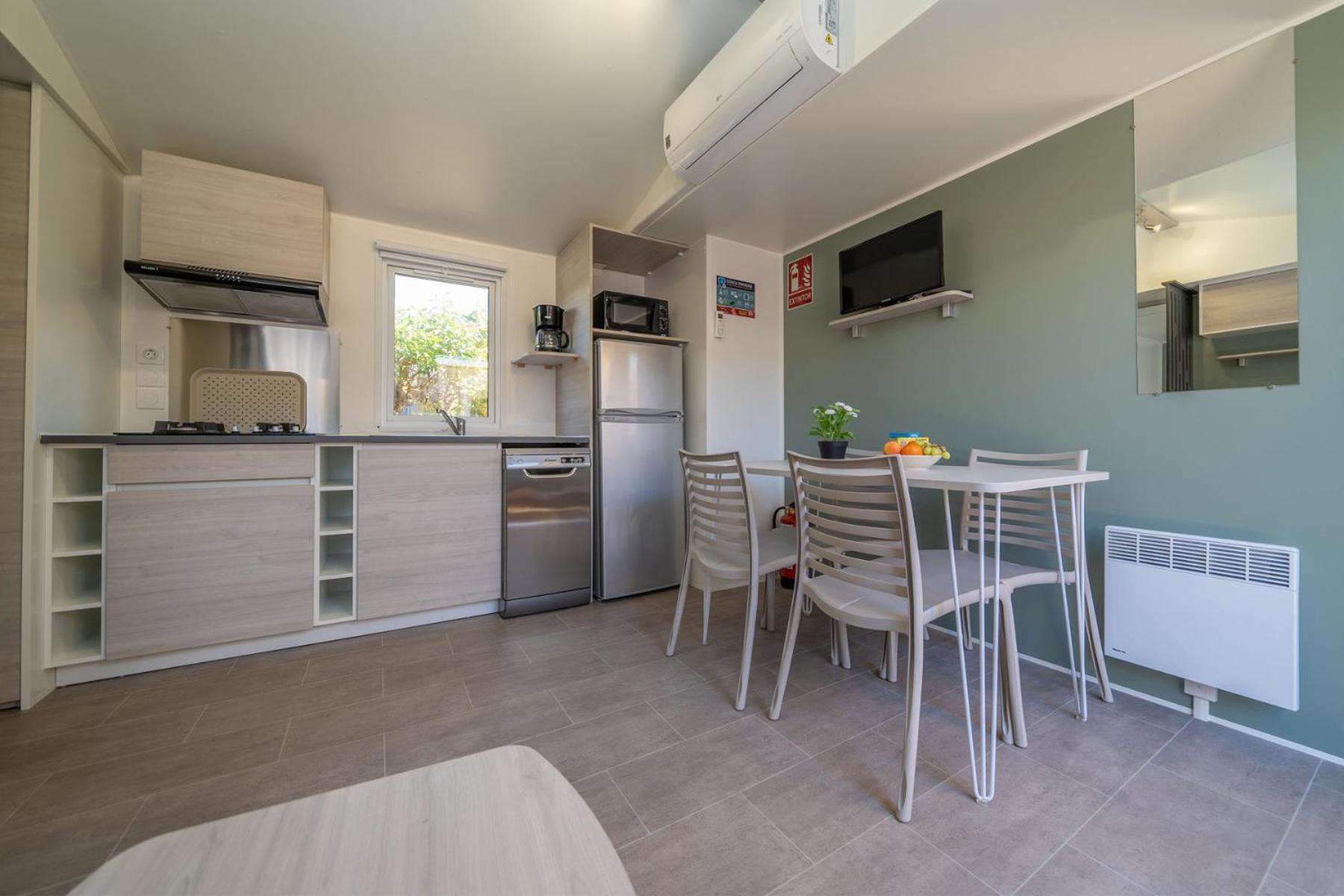 Le Camping Grand Cerf Hotell Gimouille Exteriör bild