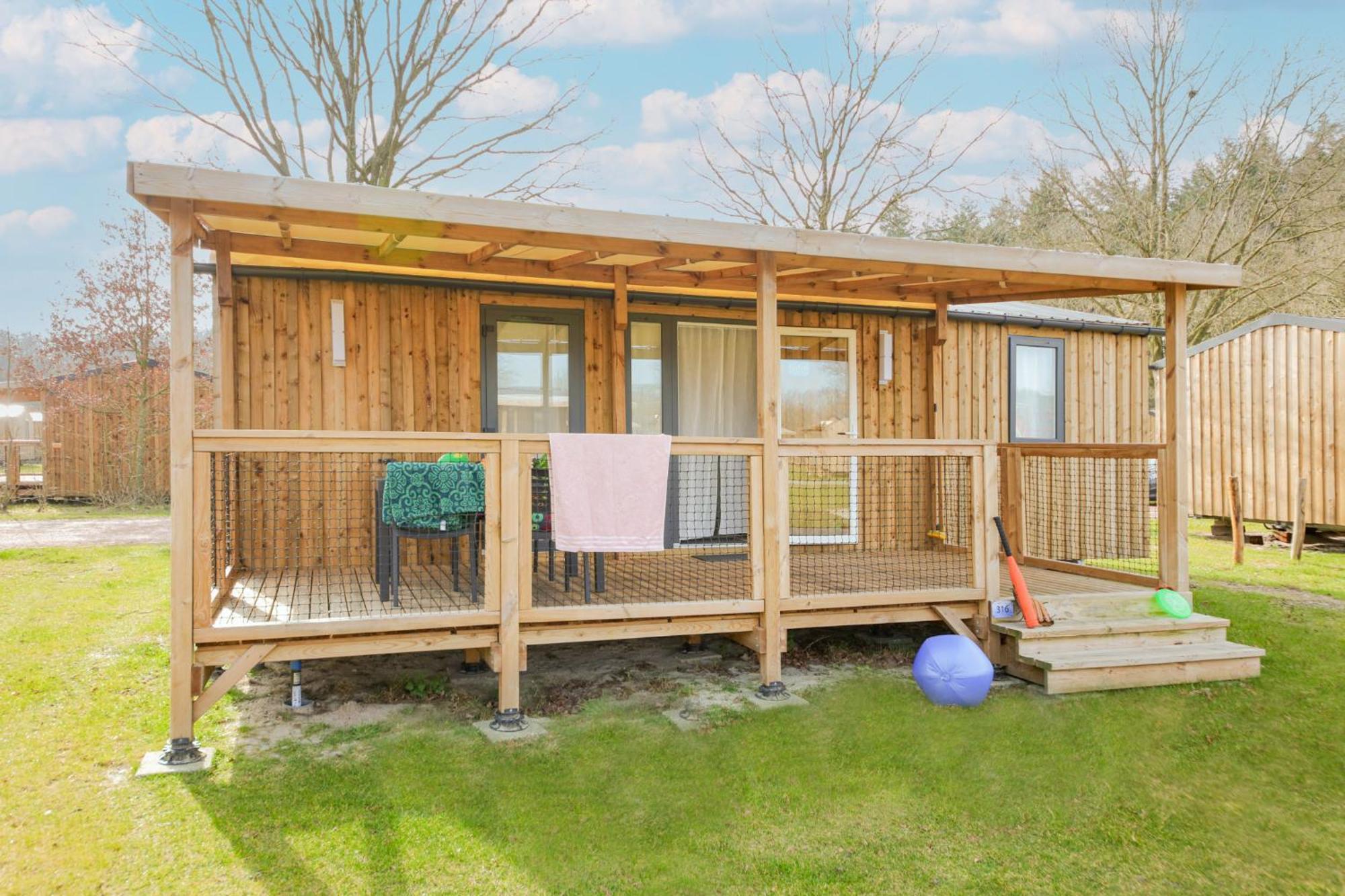 Le Camping Grand Cerf Hotell Gimouille Exteriör bild