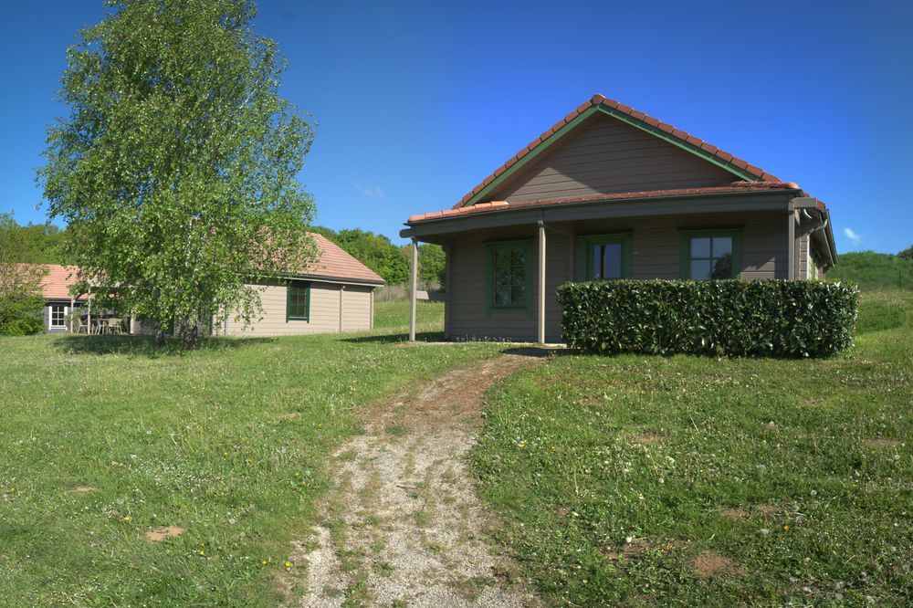 Le Camping Grand Cerf Hotell Gimouille Exteriör bild