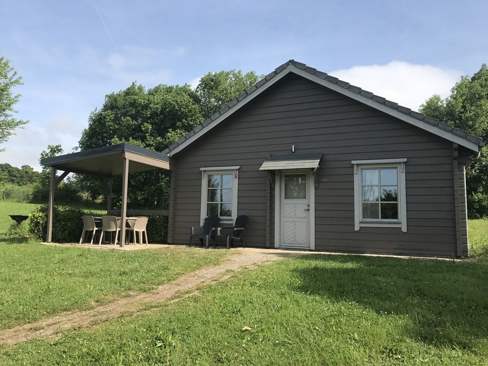 Le Camping Grand Cerf Hotell Gimouille Exteriör bild